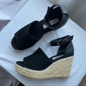 Steve Madden Black “Espadrille” Style